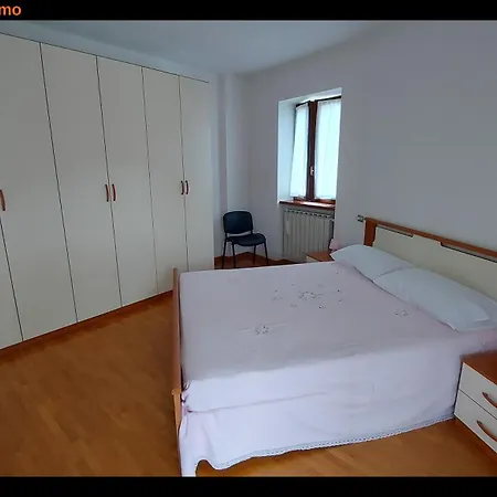 Il Gatto Ombrellaio - Gateway To Stresa, Maggiore And Mountains Stropino